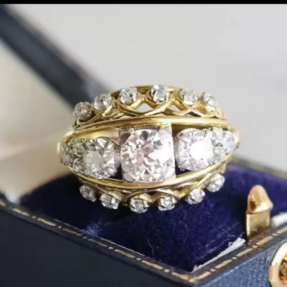 Modern Luxury Women Wedding Ring Gold Tone Brilliant Cubic Zirconia Engagement